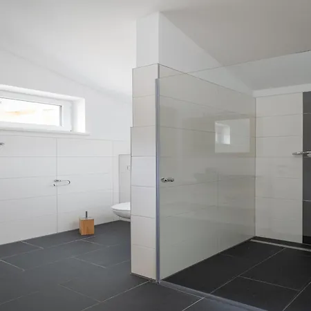 Шале Ski-in-chalet Mit Hot Pot Und Sauna Туррахер-Хёэ