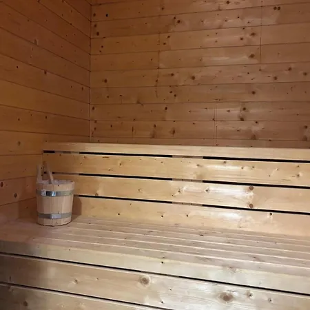 Ski-in-chalet Mit Hot Pot Und Sauna